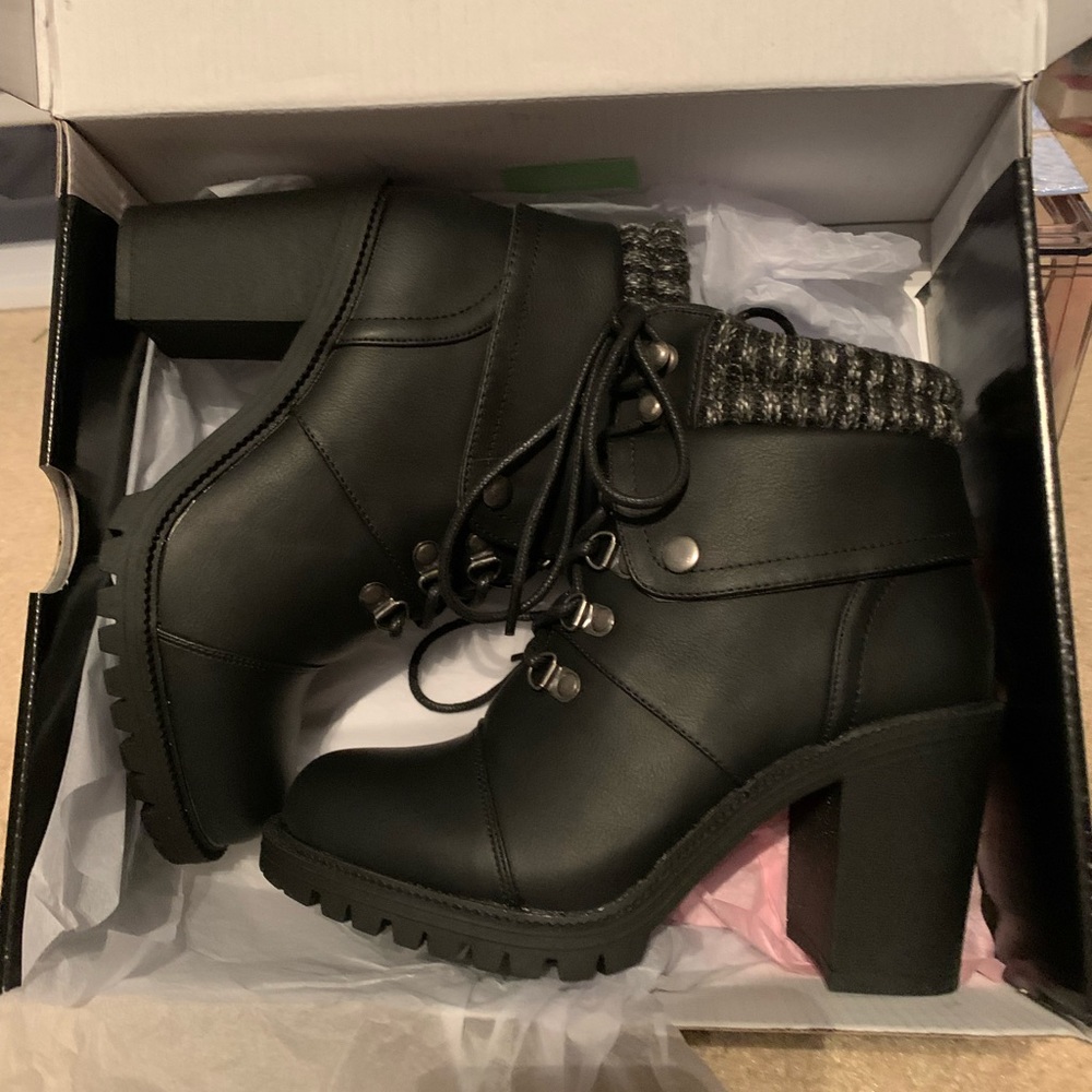 Brand new Torrid boots